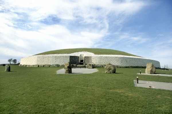 Newgrange mound